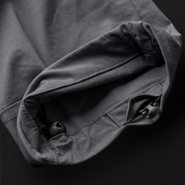Pantalón V.XITM XTU de corte recto